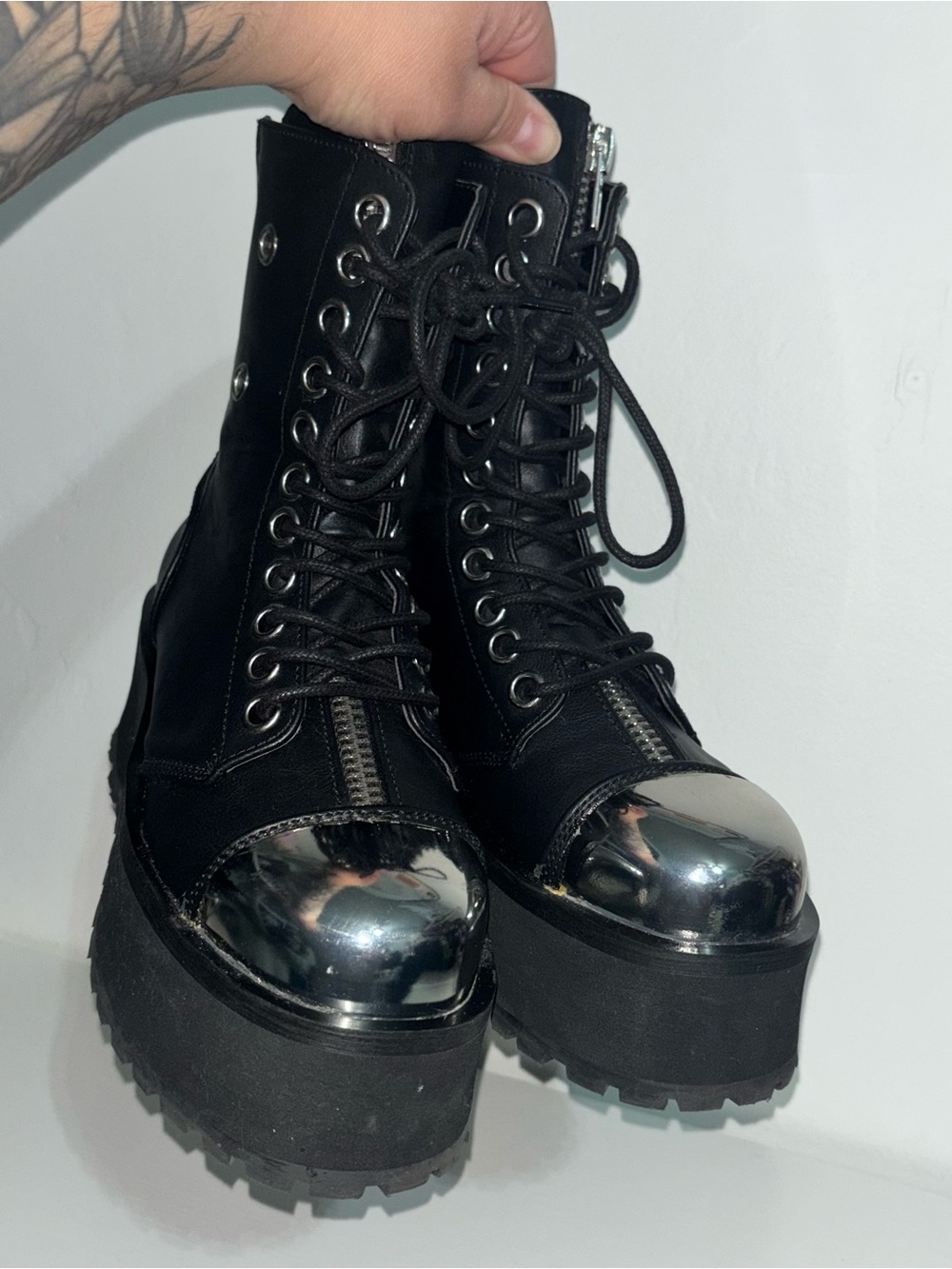Demonia Gravedigger-10 Black Platform Boots Size 8